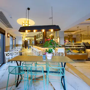 Hotel Mari **